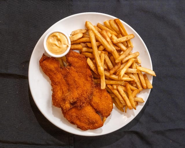 Crispy Schnitzel Plate